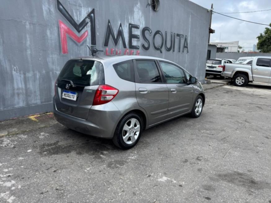 Foto ilustrativa 4 - HONDA FIT LXL 1.4 2011 – CINZA – GASOLINA