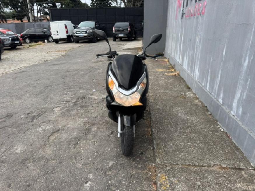 Foto ilustrativa 8 - HONDA PCX 150 DLX 2015 – PRETA – GASOLINA