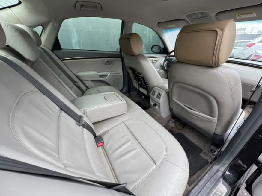 Foto ilustrativa 7 - HYUNDAI AZERA 3.3 V6 AT 2010 – PRETO – GASOLINA