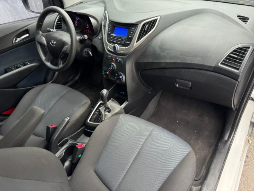 Foto ilustrativa 5 - HYUNDAI HB20 1.6 COMF. AUT 2015 – BRANCA – FLEX