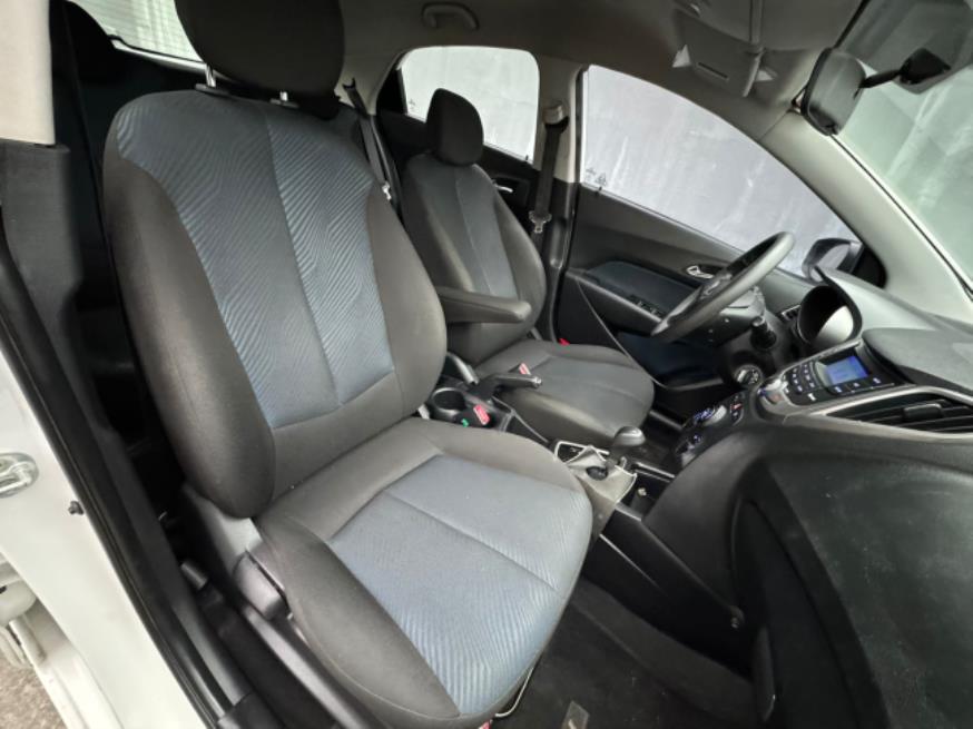 Foto ilustrativa 6 - HYUNDAI HB20 1.6 COMF. AUT 2015 – BRANCA – FLEX