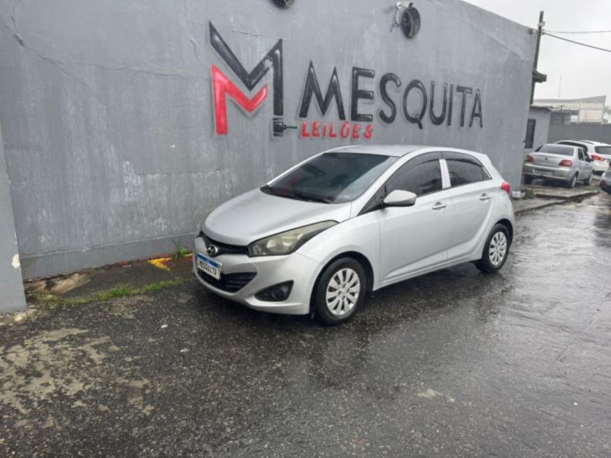 Foto ilustrativa 3 - HYUNDAI HB20 PREMIUM 1.6 – 2013  – PRATA – GASOLINA