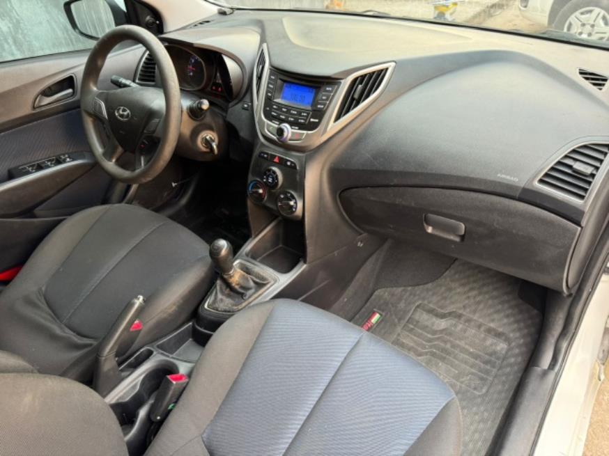 Foto ilustrativa 5 - HYUNDAI HB20S 1.6 COMFORT 2014 – BRANCO – FLEX/GNV