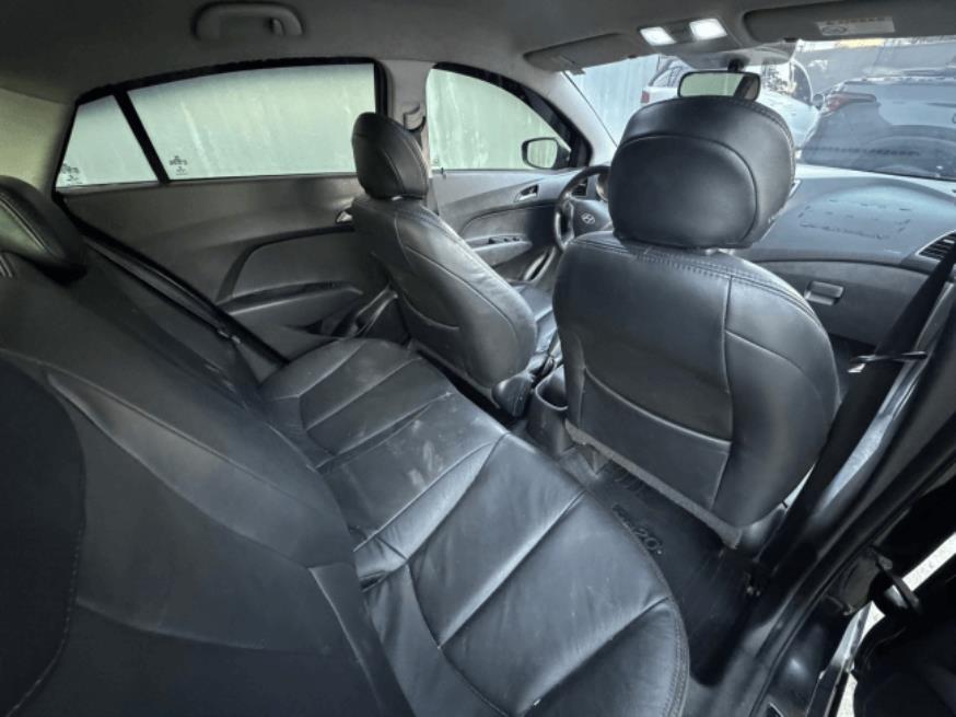 Foto ilustrativa 7 - HYUNDAI HB20S 1.6 COMFORT 2014 – PRETO – FLEX