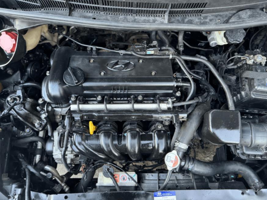 Foto ilustrativa 8 - HYUNDAI HB20S 1.6 COMFORT 2014 – PRETO – FLEX
