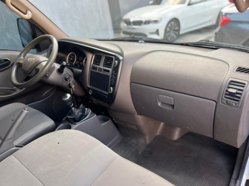 Foto ilustrativa 5 - HYUNDAI HR 2.5 TCI 2020  – BRANCA – DIESEL