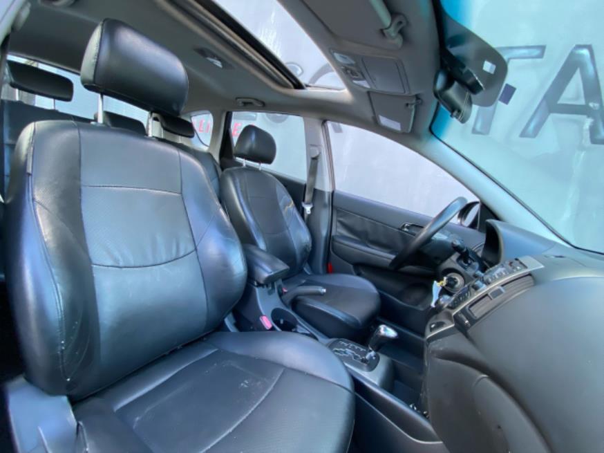 Foto ilustrativa 6 - HYUNDAI I30W 2.0 AT 2011 – PRETO – GASOLINA