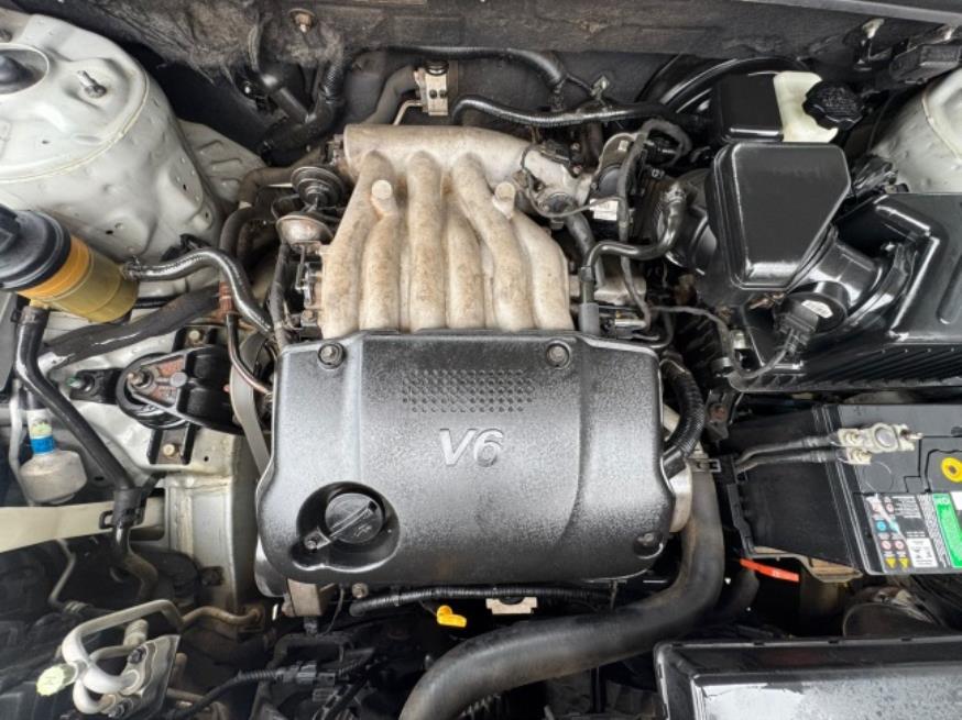 Foto ilustrativa 8 - HYUNDAI SANTA FÉ GLS 2.7 – 2010  – PRATA – GASOLINA