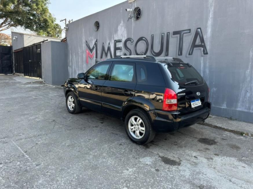 Foto ilustrativa 2 - HYUNDAI TUCSON GL BLINDADA 2006 – PRETA – GASOLINA