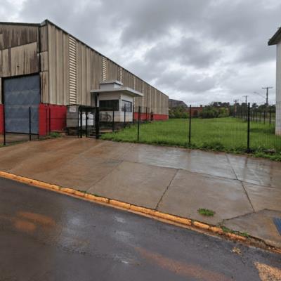 Imóvel industrial à venda com 1.299,98 m² em Cesário Lange/SP