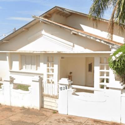 Imóvel residencial com A.T 140,80m²