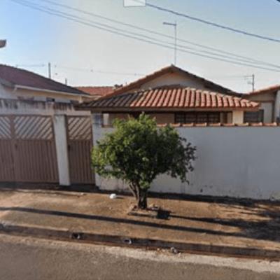 Imóvel residencial com A.T 200,00m²