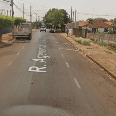 Imóvel residencial com A.T 242,00m²