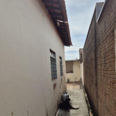 Imóvel residencial com A.T 275,00m²