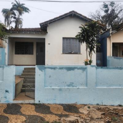 Imóvel residencial com A.T 299,60m²