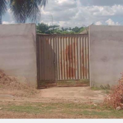 Imóvel residencial com A.T 308,00m²