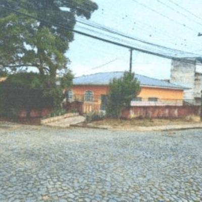 Imóvel residencial com A.T 487,80m²