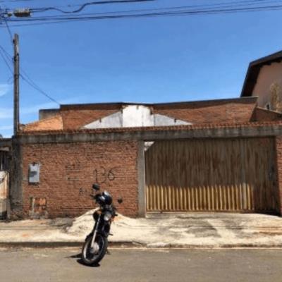 Imóvel residencial com área de 170m²