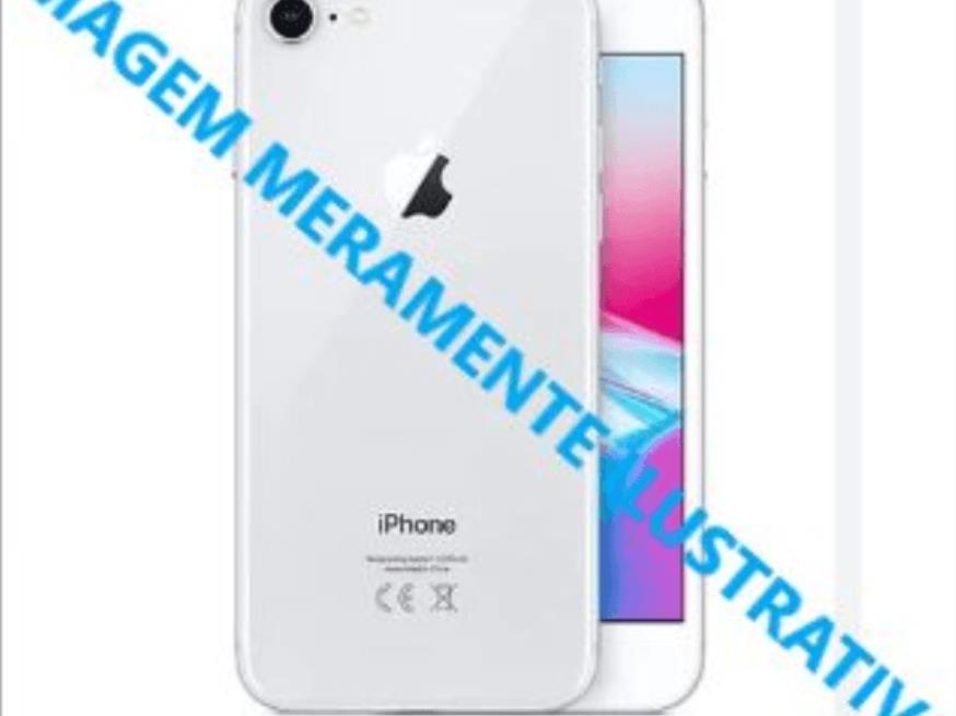 Foto ilustrativa 1 - iPhone XR (A1984), cor branca.