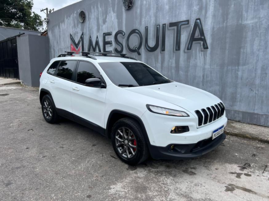 Foto ilustrativa 1 - JEEP CHEROKEE LGTD BLINDADA – 2015 – BRANCA – GASOLINA