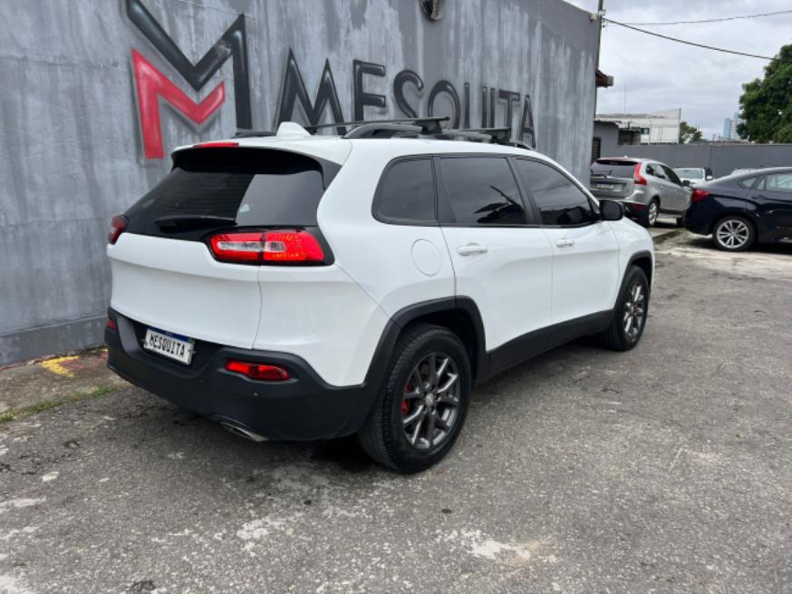 Foto ilustrativa 4 - JEEP CHEROKEE LGTD BLINDADA – 2015 – BRANCA – GASOLINA