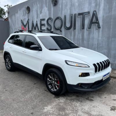 JEEP CHEROKEE LGTD BLINDADA – 2015 – BRANCA – GASOLINA
