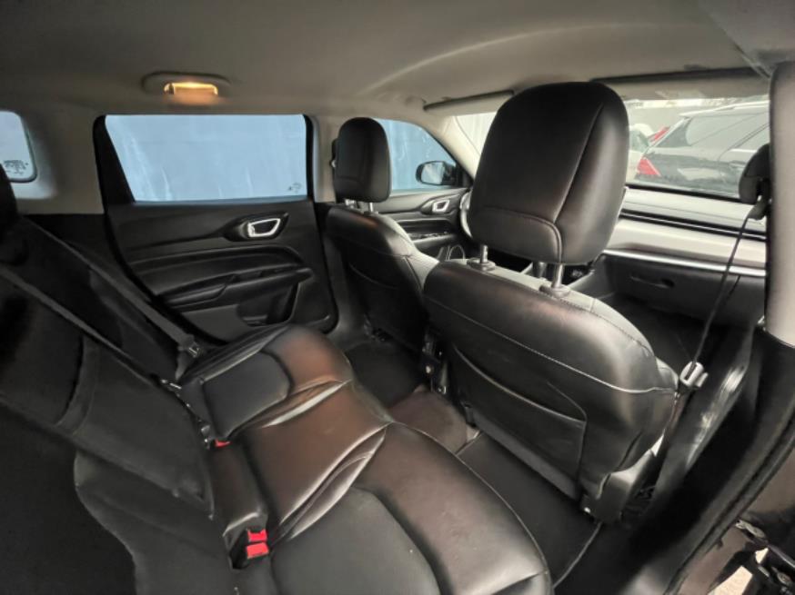 Foto ilustrativa 7 - JEEP COMPASS LONGITUDE 2022 – CINZA – FLEX