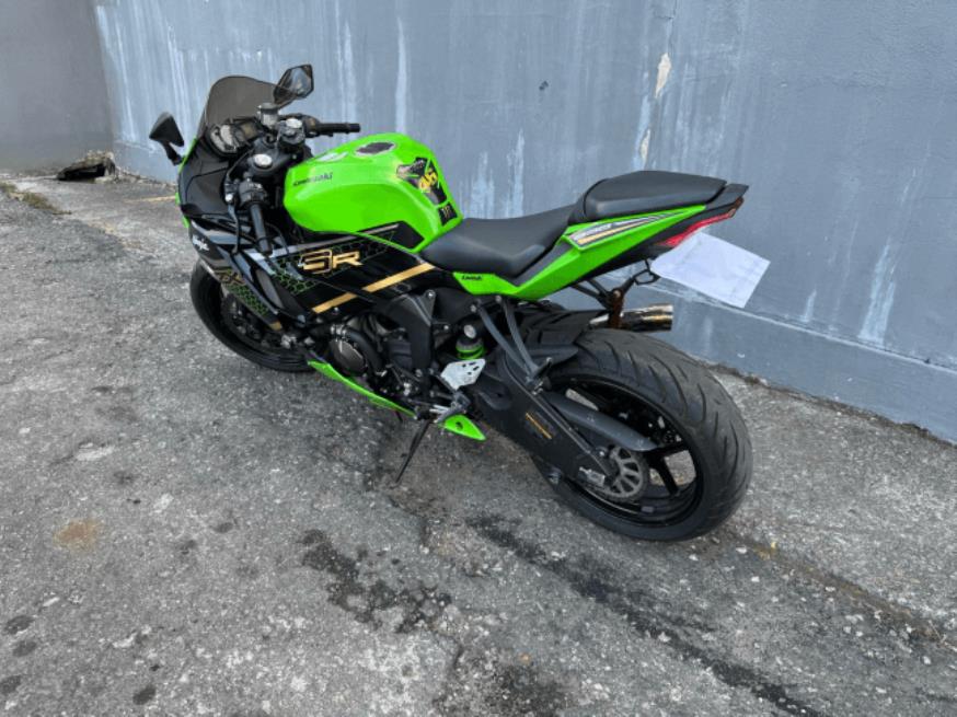 Foto ilustrativa 2 - KAWASAKI NINJA ZX-6R 2020 – VERDE –  GASOLINA