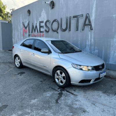 KIA CERATO 1.6 2011 – PRATA – GASOLINA