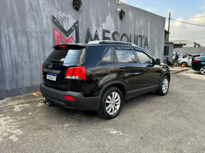 Foto ilustrativa 4 - KIA SORENTO 2012 – PRETO – GASOLINA