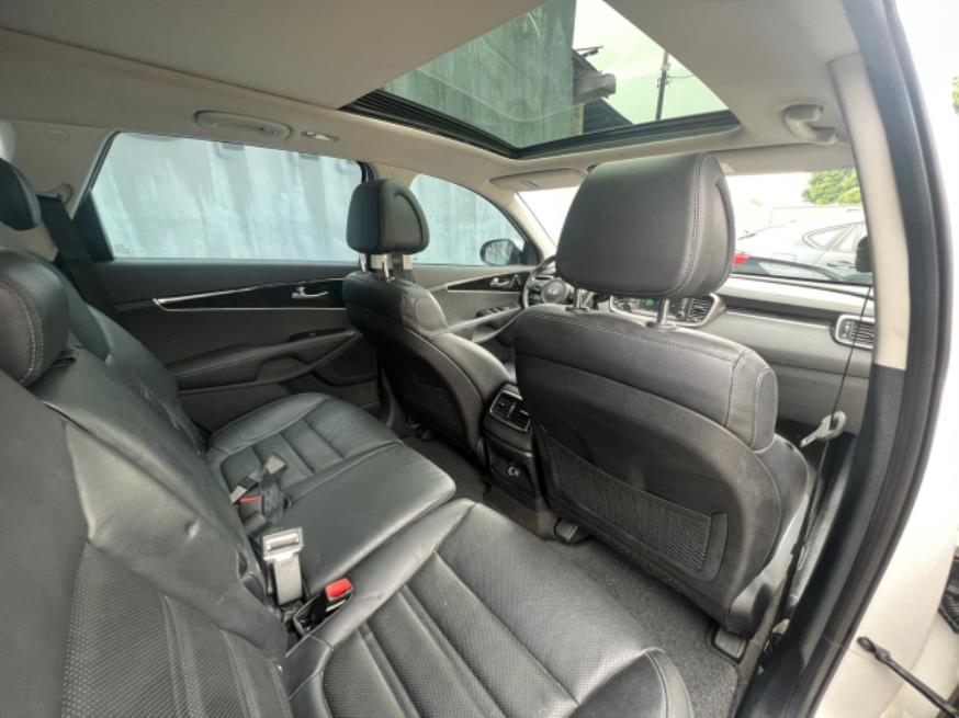 Foto ilustrativa 7 - KIA SORENTO 3.3 2018 – BRANCA – GASOLINA