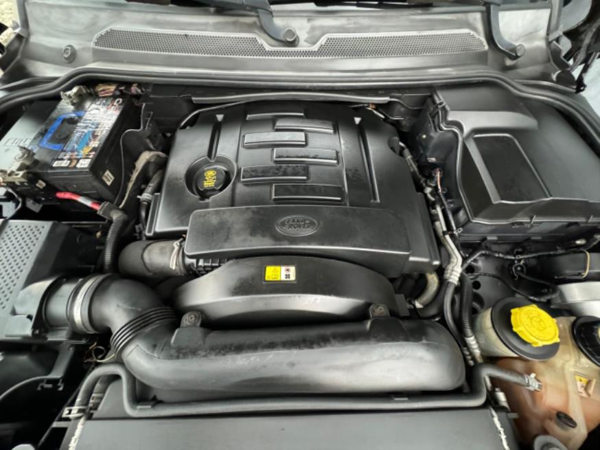Foto ilustrativa 8 - LH DISCOVERY 4 S 4X4 2010 BLINDADO – PRETA – DIESEL