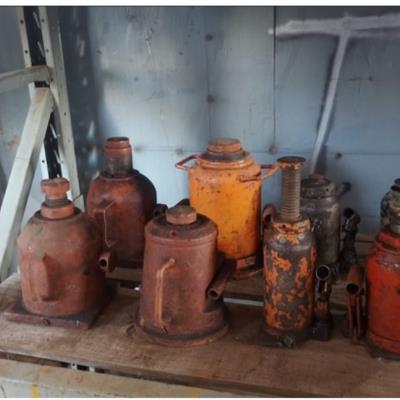 Lote 19 – OITO MACACOS HIDRÁULICOS