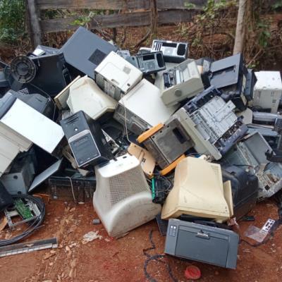 LOTE CONTENDO MATERIAIS DE INFORMÁTICA, NO ESTADO EM QUE SE ENCONTRA.