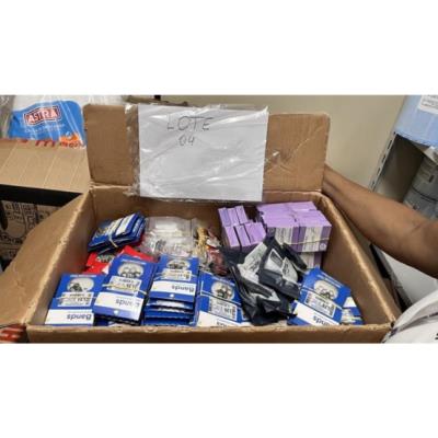 LOTE CONTENDO MATERIAL ODONTOLÓGICO, NO ESTADO EM QUE SE ENCONTRA.