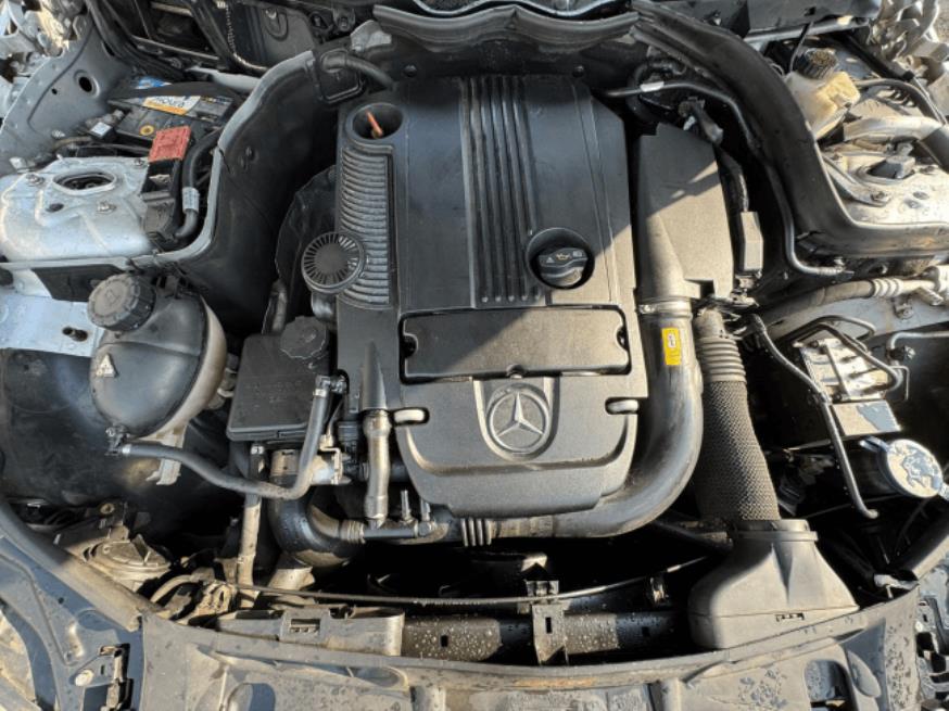 Foto ilustrativa 8 - M. BENZ C180 2012 CGI -PRATA – GASOLINA