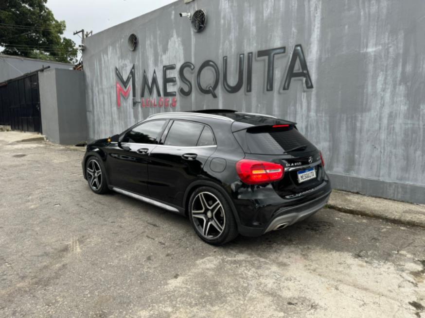 Foto ilustrativa 2 - M. BENZ GLA 250 BLINDADO 2016 – PRETA – GASOLINA