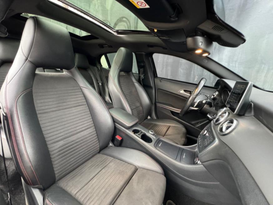 Foto ilustrativa 6 - M. BENZ GLA 250 BLINDADO 2016 – PRETA – GASOLINA