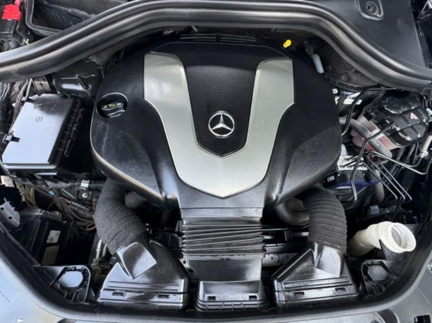 Foto ilustrativa 5 - M. BENZ GLE 350 2017 – PRETO – DIESEL