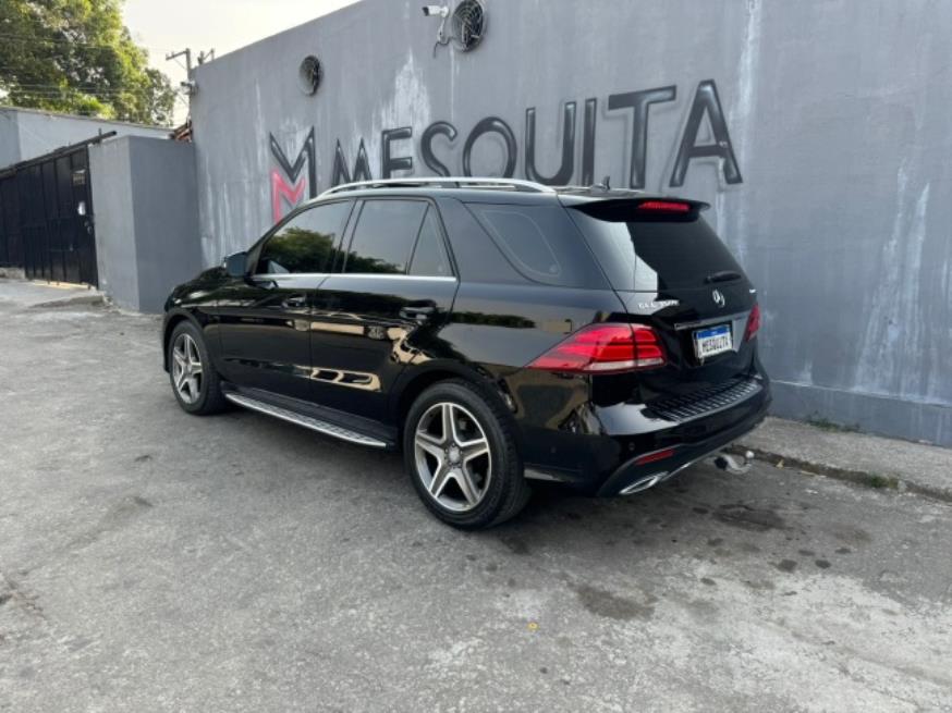 Foto ilustrativa 3 - M. BENZ GLE 350 2017 – PRETO – DIESEL