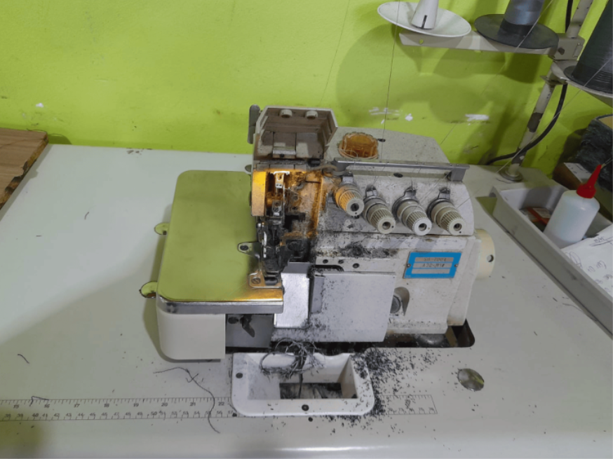 Foto ilustrativa 1 - MAQ. DE COSTURA – OVERLOCK KINGTX SH7000 – TURVO/SC
