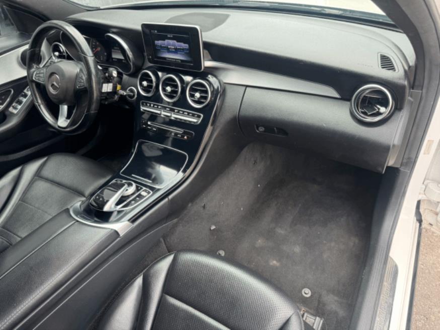Foto ilustrativa 5 - MERCEDES BENZ C180 2015 – BRANCA – GASOLINA