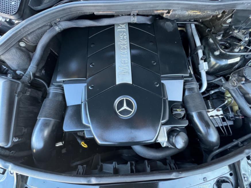 Foto ilustrativa 189 - MERCEDES BENZ ML500 BLINDADO 2006 – PRETA – GASOLINA