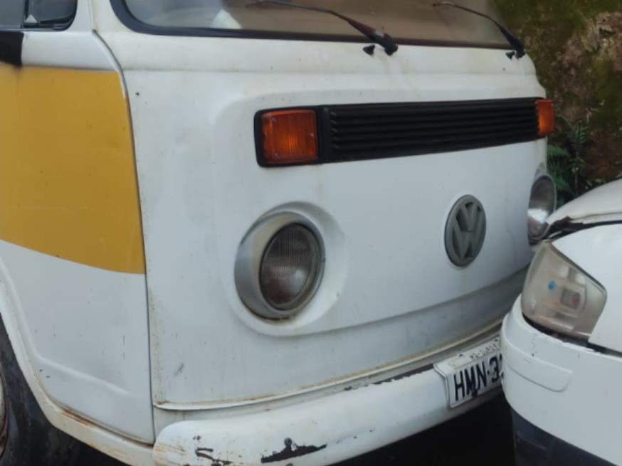Foto ilustrativa 1 - MICROONIBUS, KOMBI ESCOLAR, BRANCA, 2005/2006, GASOLINA, CHASSI: 9BWGB07X66P000179, RENAVAM: 00865588031, NO ESTADO EM QUE SE ENCONTRA.