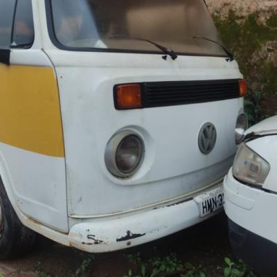 MICROONIBUS, KOMBI ESCOLAR, BRANCA, 2005/2006, GASOLINA, CHASSI: 9BWGB07X66P000179, RENAVAM: 00865588031, NO ESTADO EM QUE SE ENCONTRA.