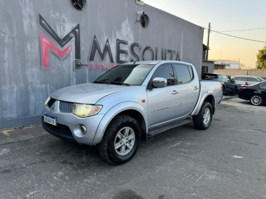 Foto ilustrativa 3 - MITSUBISHI L200 TRITON HPE 2010 – PRATA – DIESEL