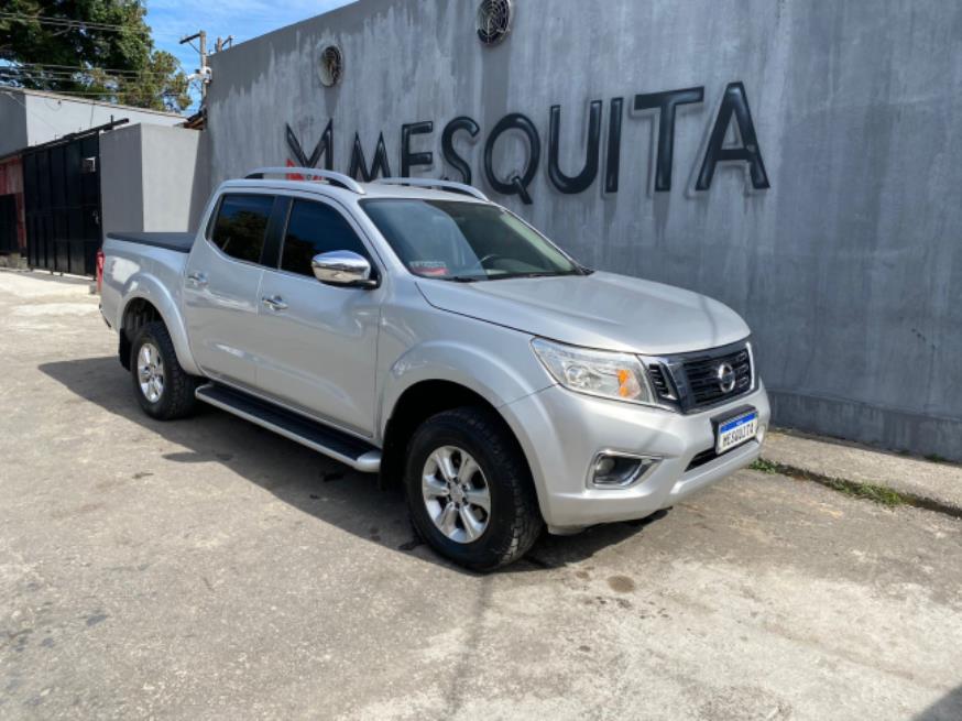 Foto ilustrativa 1 - NISSAN FRONTIER LE CD 4X4 2018 AT  – PRATA – DIESEL