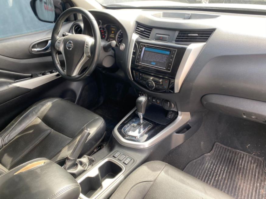 Foto ilustrativa 3 - NISSAN FRONTIER LE CD 4X4 2018 AT  – PRATA – DIESEL