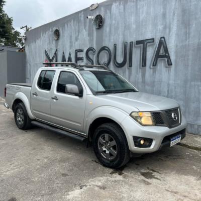 NISSAN FRONTIER SV ATTACK CD 4X2 2014 – PRATA – DIESEL