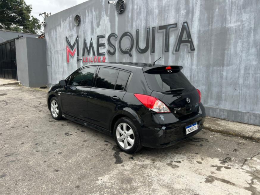 Foto ilustrativa 2 - NISSAN TIIDA SL 1.8 2012 – PRETO – FLEX
